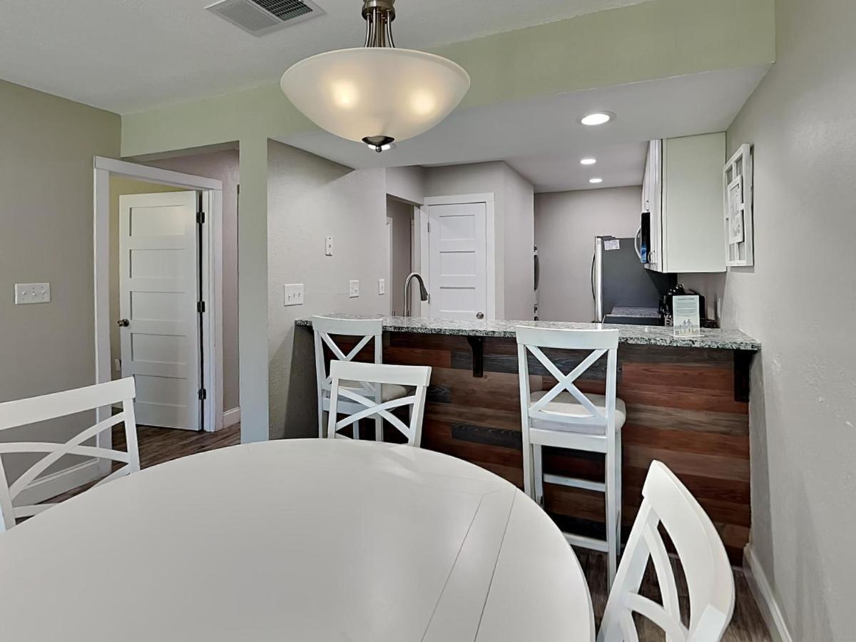 Apartment Edgewater 708